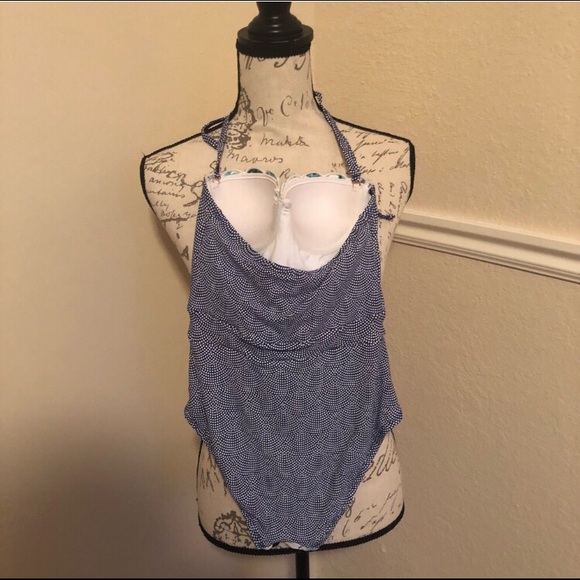 Anthropologie mermaid scalloped one piece - Picture 4 of 6